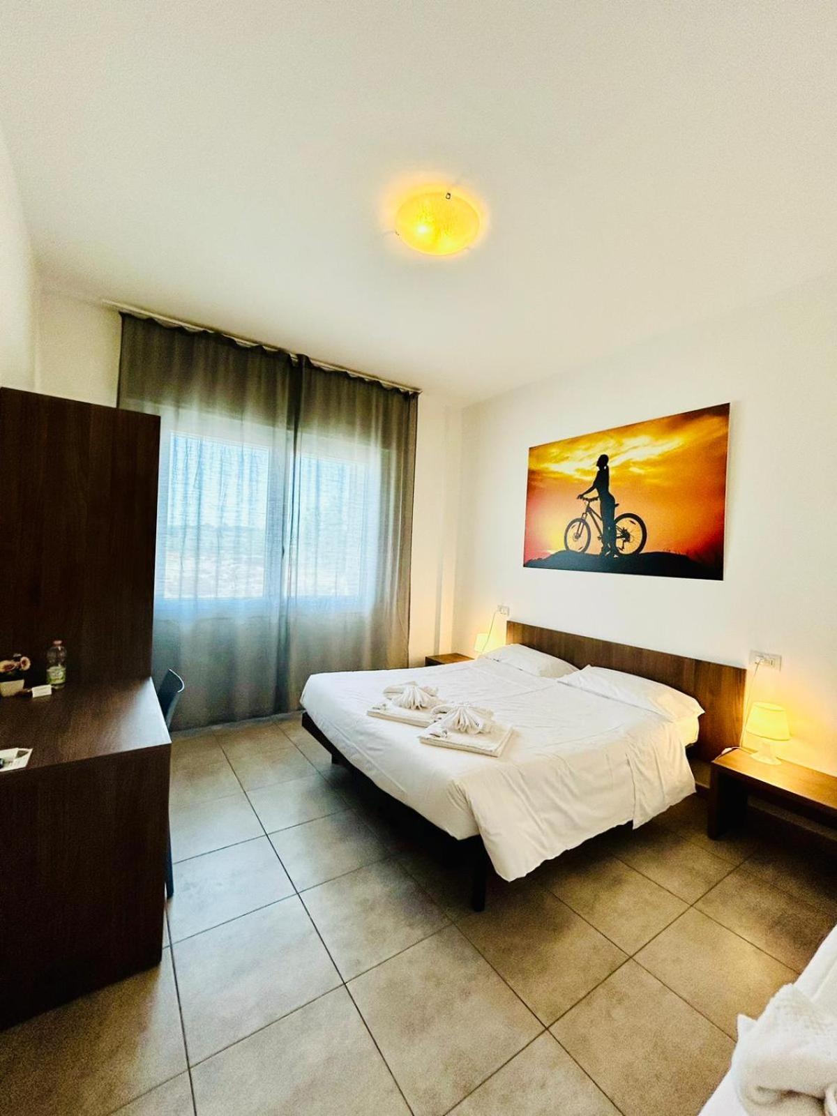 Hotel Bed & Bike Cesena Luaran gambar